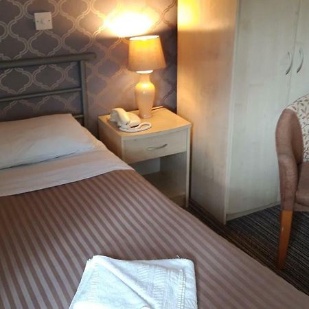 The Croham Hotel Борнмът Екстериор снимка