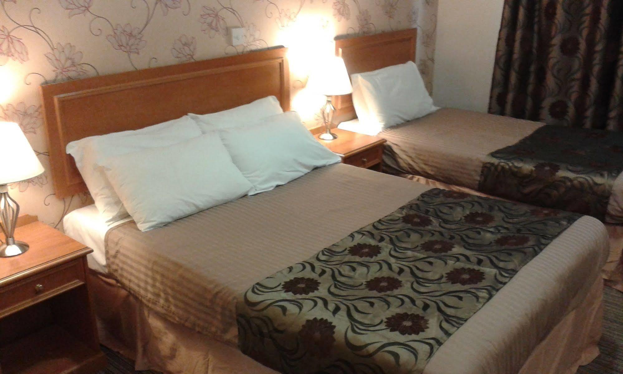 The Croham Hotel Борнмът Екстериор снимка